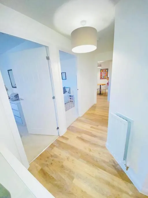 Apartment Beautiful, Brand New Apartment! Cheltenham