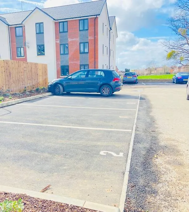 Beautiful, Brand New Apartment! Cheltenham